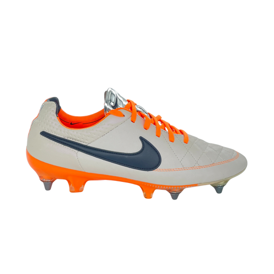 Nike Tiempo Legend V SG