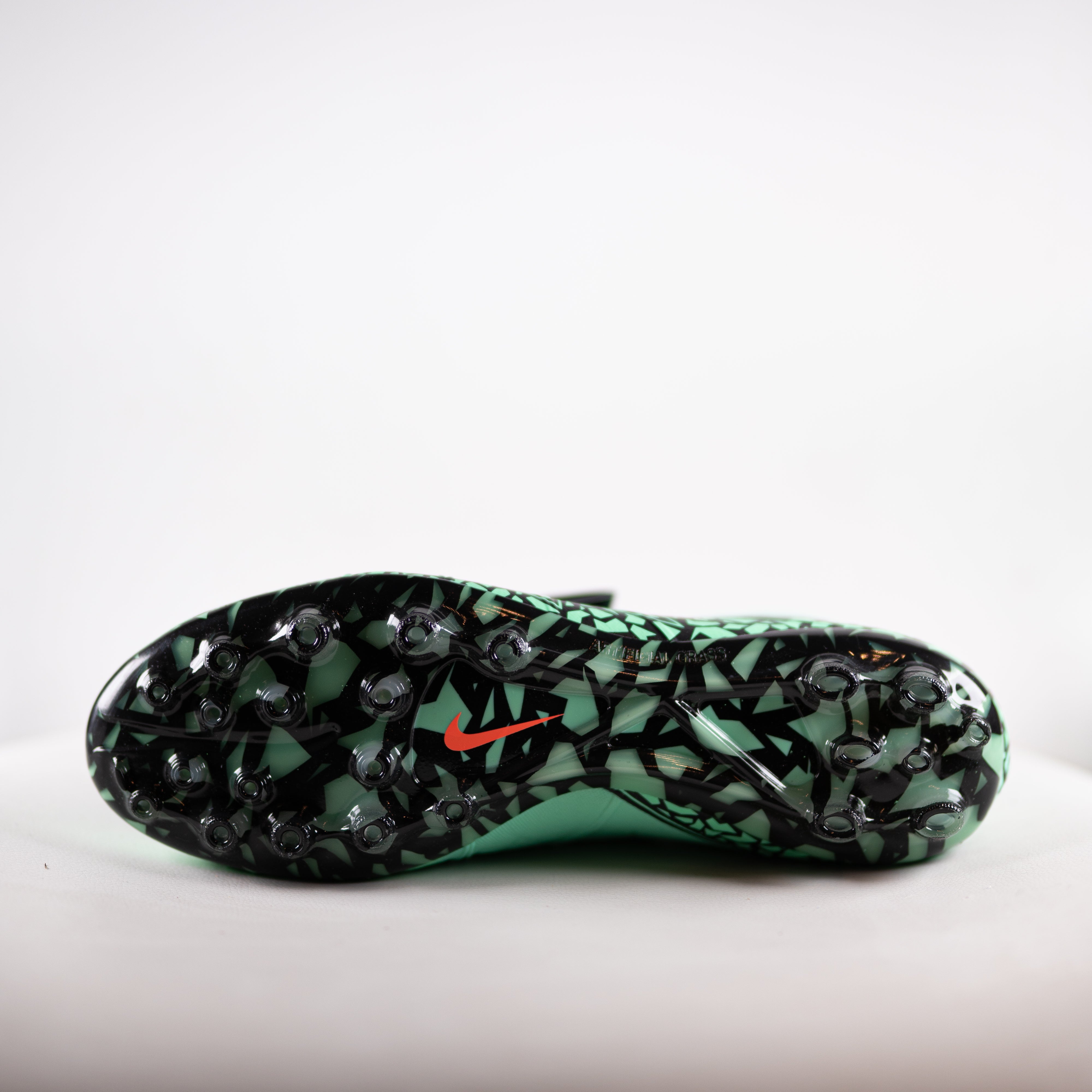 Nike hypervenom phantom top 3 tf