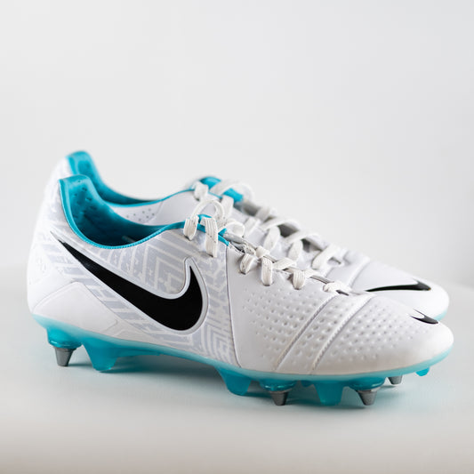 Nike CTR360 Maestri III SG